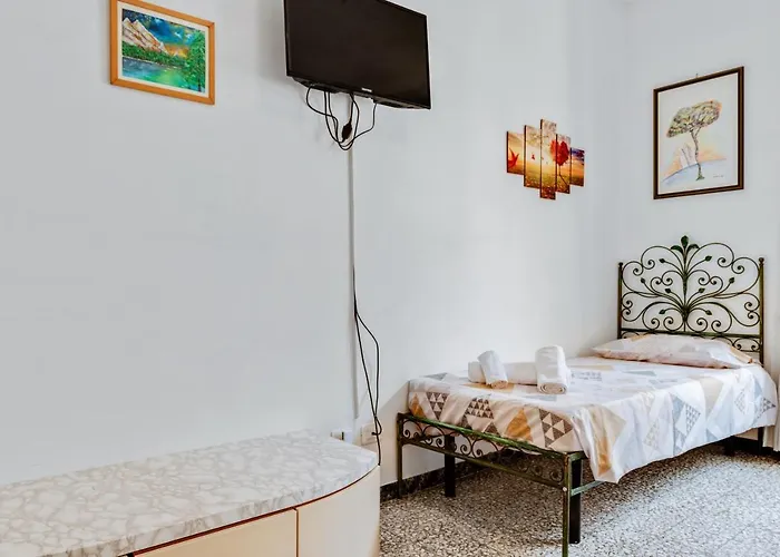 Guesthost - Nonno Doa * La Spezia